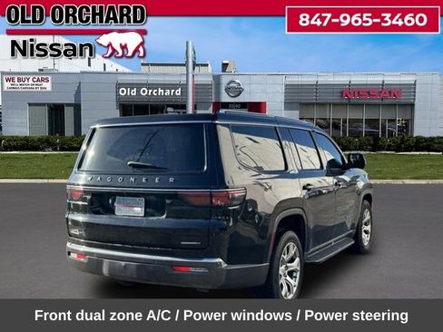 Used 2022 Jeep Wagoneer Series I w/ Premium Group I AWD/4WD image 6