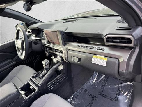 Certified 2025 Toyota Tacoma SR5 image 20
