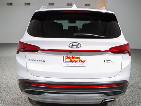 Used 2022 Hyundai Santa Fe SEL w/ Convenience Package FWD image 8