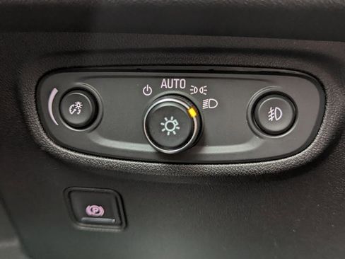 Certified 2019 GMC Terrain SLT w/ Preferred Package image 18