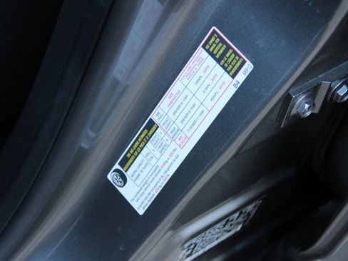 Certified 2024 Nissan Rogue SV image 29