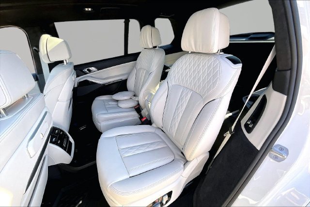 Used 2025 BMW X7 M60i w/ Executive Package AWD/4WD image 28