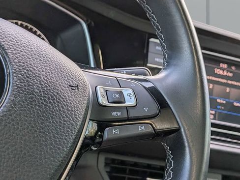 Used 2019 Volkswagen Jetta R-Line FWD image 30
