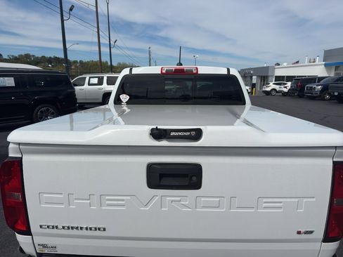 Used 2022 Chevrolet Colorado Z71 image 4