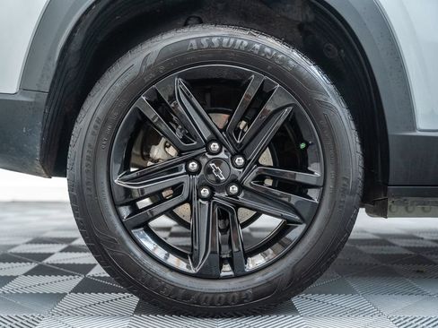 Used 2024 Chevrolet Trax ACTIV w/ Driver Confidence Package FWD image 18