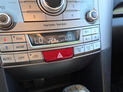 Used 2013 Subaru Outback 2.5i Limited w/ Special Appearance Pkg image 37