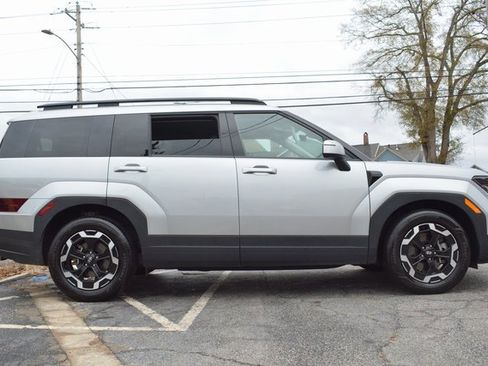 Used 2025 Hyundai Santa Fe SEL image 4