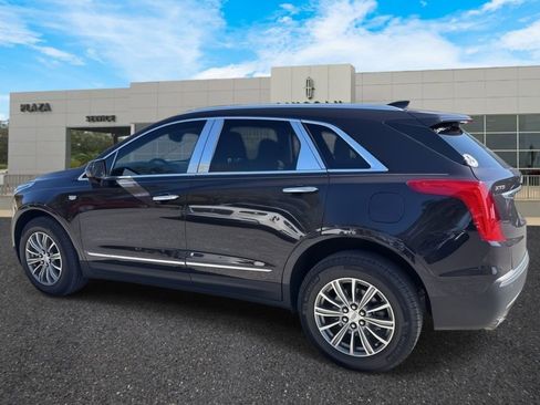 Used 2018 Cadillac XT5 Luxury w/ Driver Awareness Package image 5