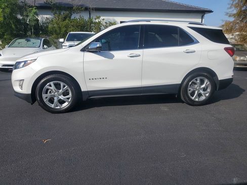 Used 2020 Chevrolet Equinox Premier image 2
