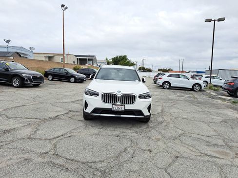 Used 2024 BMW X3 sDrive30i w/ Premium Package RWD image 2