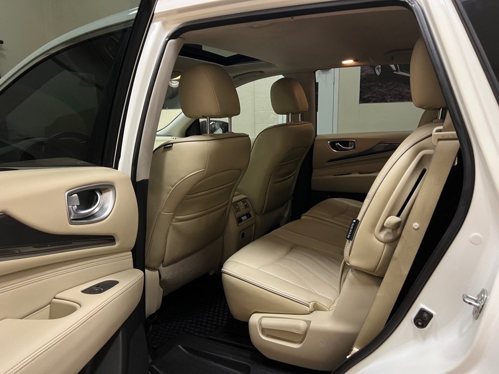 Used 2018 INFINITI QX60 Luxe AWD/4WD image 19