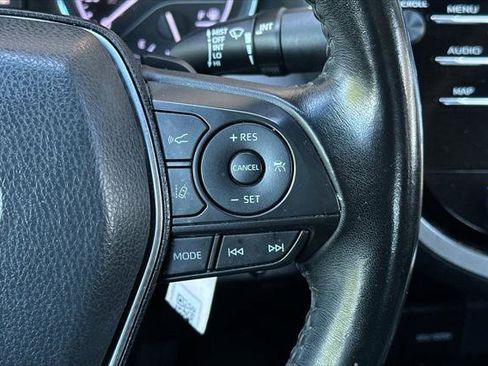 Certified 2020 Toyota Camry SE FWD image 25