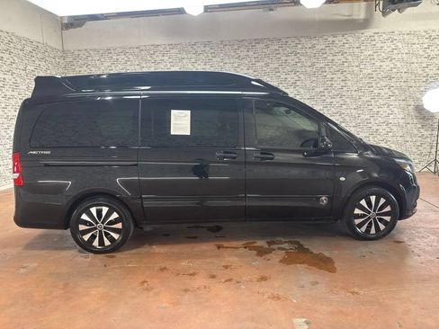 Used 2022 Mercedes-Benz Metris Passenger image 8