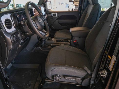 New 2026 Jeep Gladiator Sport image 10