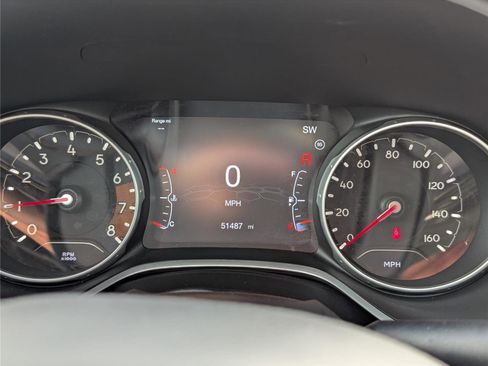 Used 2019 Jeep Compass Limited image 28