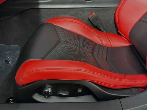 Used 2023 Chevrolet Corvette Stingray Preferred Cpe w/ Z51 Performance Package RWD image 13