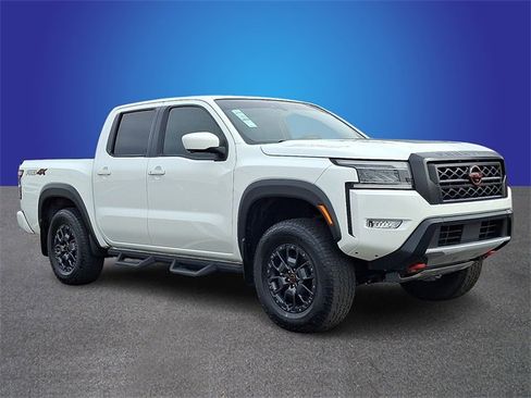 Used 2023 Nissan Frontier PRO-4X w/ Pro-4X Premium Package image 3