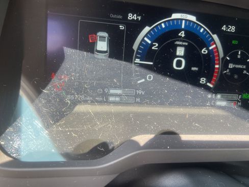 Used 2023 Toyota Sequoia Platinum image 6