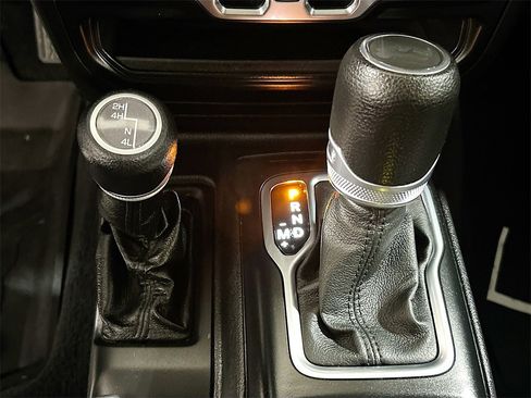 Used 2021 Jeep Wrangler Unlimited Sport image 14