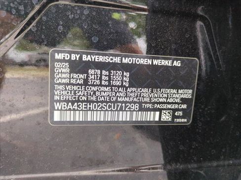 Used 2025 BMW 750e xDrive AWD/4WD image 27