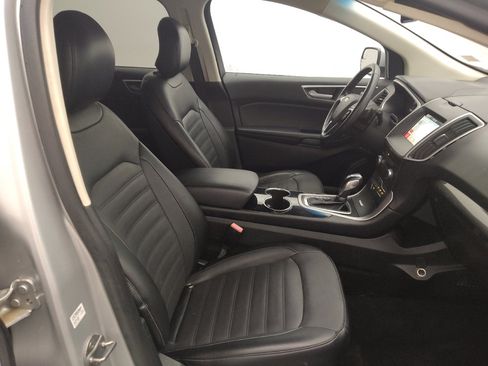 Used 2018 Ford Edge SEL w/ Equipment Group 201A FWD image 21