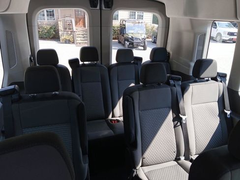 Used 2023 Ford Transit 350 XLT RWD image 11