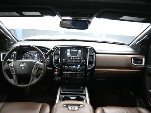 Used 2021 Nissan Titan Platinum Reserve w/ Moonroof Package image 29
