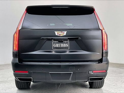 Used 2025 Cadillac Escalade Sport Platinum AWD/4WD image 5