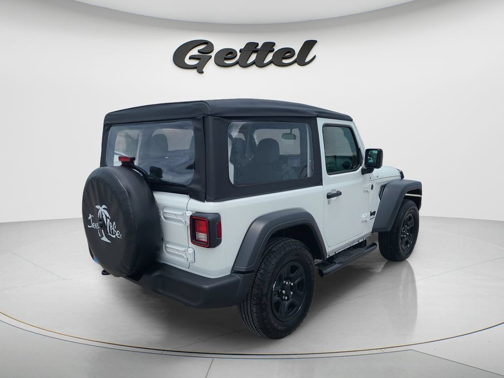 Used 2026 Jeep Wrangler Sport AWD/4WD image 4