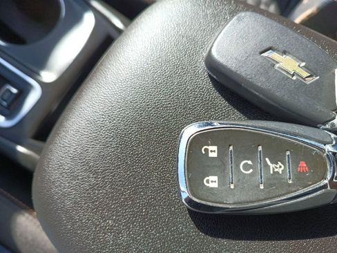 Used 2018 Chevrolet Equinox LT image 25