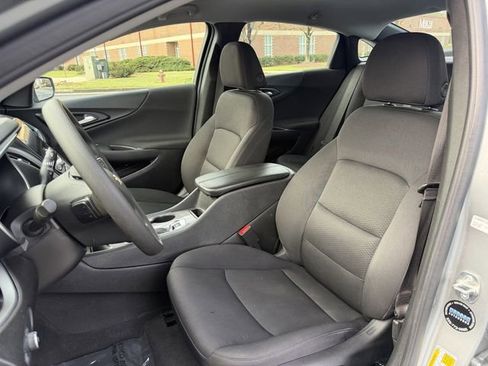 Used 2024 Chevrolet Malibu LT image 12