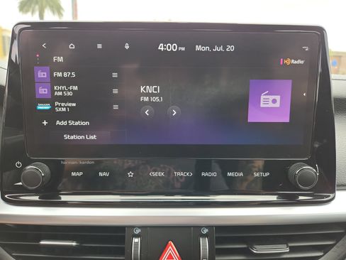 Used 2023 Kia Forte GT-Line w/ GT-Line Premium Package FWD image 12
