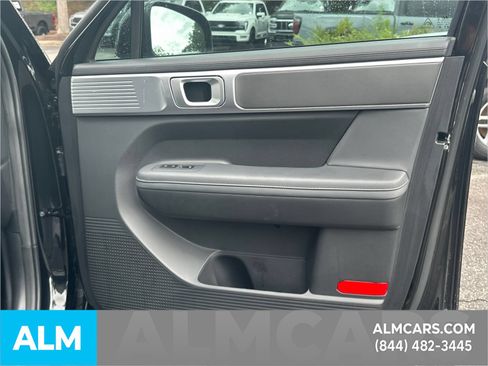 Used 2025 Hyundai Santa Fe SEL FWD image 16