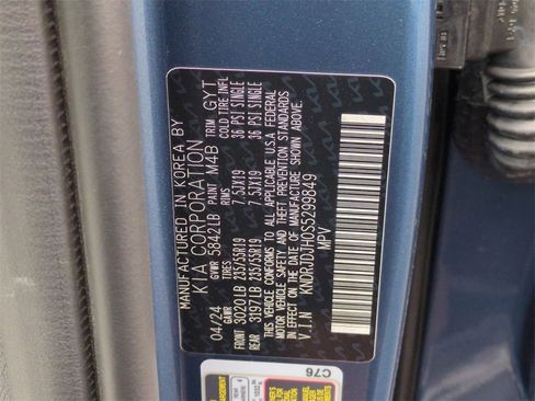 Certified 2025 Kia Sorento EX image 32