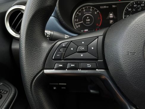 Used 2025 Nissan Versa SV FWD image 29