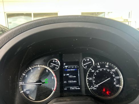 Used 2021 Lexus GX 460 Premium w/ Premium Package AWD/4WD image 10