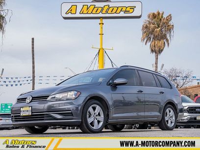 Used 2018 Volkswagen Golf SE