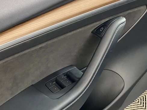 Used 2022 Tesla Model 3 Performance image 19