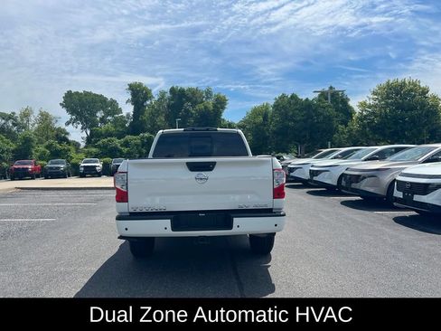 Used 2021 Nissan Titan SV w/ SV Convenience Package AWD/4WD image 15