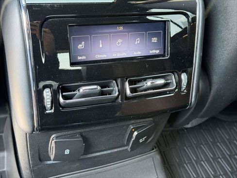 Used 2024 Lincoln Aviator Reserve w/ Elements Package Plus AWD/4WD image 13
