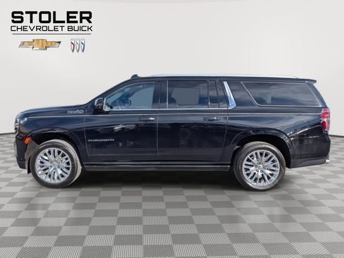 Used 2023 Chevrolet Suburban High Country w/ Advanced Technology Package AWD/4WD image 2