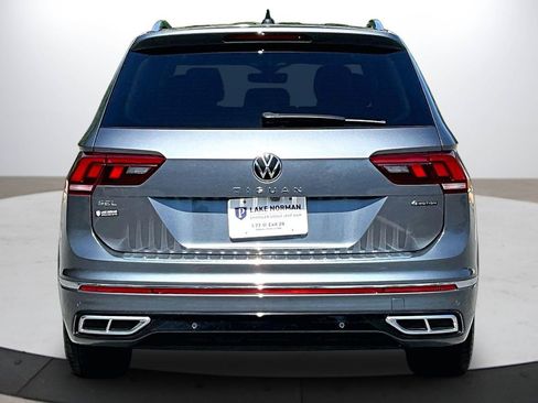 Used 2022 Volkswagen Tiguan SEL R-Line AWD/4WD image 8
