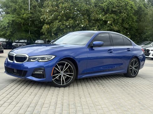 Used 2021 BMW 330i Sedan w/ M Sport Package RWD image 1