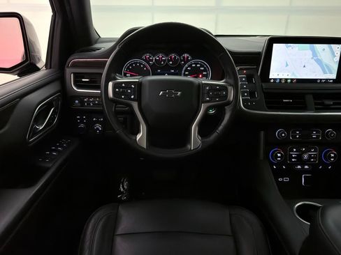 Used 2021 Chevrolet Tahoe Z71 w/ Z71 Signature Package AWD/4WD image 32