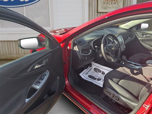 Used 2024 Chevrolet Malibu LT image 33