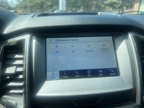 Used 2022 Ford Ranger XLT w/ Equipment Group 301A Mid AWD/4WD image 18