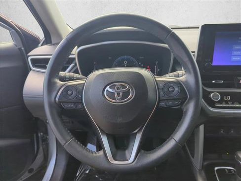 Certified 2024 Toyota Corolla Cross XLE FWD image 10