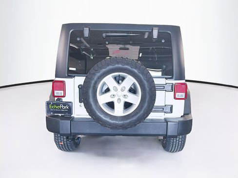 Used 2017 Jeep Wrangler Unlimited Sport w/ Quick Order Package 24S AWD/4WD image 7