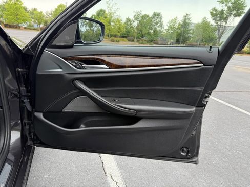 Used 2019 BMW 540i xDrive w/ Premium Package AWD/4WD image 17