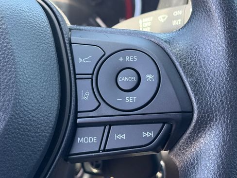 Certified 2025 Toyota RAV4 LE AWD/4WD image 21